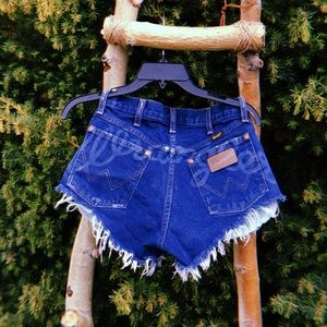 Wrangler women’s shorts , size 27 , dark blue
